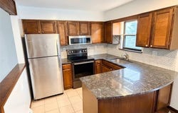124 N Saxony Drive, Olathe, KS 66061