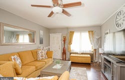 3725 KING AVENUE, PENNSAUKEN, NJ 08110