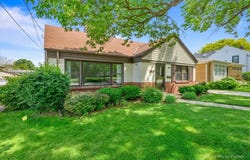 361 Bryant Avenue, Glen Ellyn, IL 60137