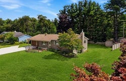 2067 Glen Iris Drive, Commerce Twp, MI 48382