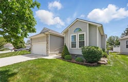 1605 NW Primrose Lane, Blue Springs, MO 64015