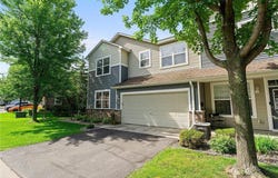 15618 Emerald Drive N, Hugo, MN 55038