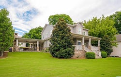 2100 CHESTNUT ROAD, VESTAVIA HILLS, AL 35216