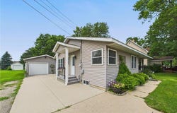 565 Lowery Avenue, Belgrade, MN 56312