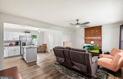 2010 LAKE RD, LOTTSBURG, VA 22511