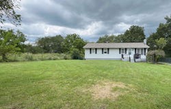 302 HERMITAGE RD, STAUNTON, VA 24401