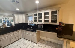 6843 Vantage Avenue, North Hollywood, CA 91605