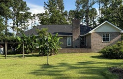 754 Cherokee Hills Rd, Douglas, GA 31533