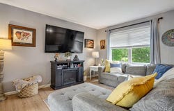 17615 Lesabre Court, Brighton, IL 62012