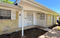 824 Johnnie Row, Seagoville, TX 75159