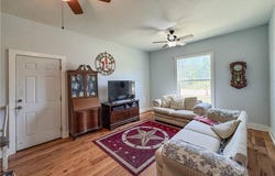 403 N Banks Street, Caldwell, TX 77836