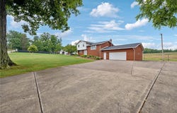 207 State Park Rd, New Alexandria, PA 15670