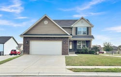 101 Reba Court, Radcliff, KY 40160