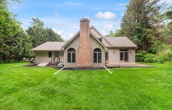 4582 VERA CRUZ ROAD, EMMAUS, PA 18049