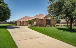101 Indian Paint Drive, Justin, TX 76247