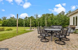 658 BRUNSWICK PIKE, LAMBERTVILLE, NJ 08530