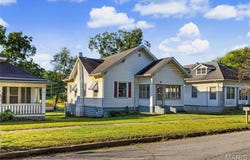 407 E Maple Street, Scott City, MO 63780