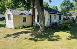 609 E Van Deinse Street, Greenville, MI 48838