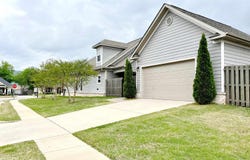 2625 Mountain Stream Way, Owens Cross Roads, AL 35763