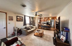 913 W Walnut Street, Bloomfield, IA 52537