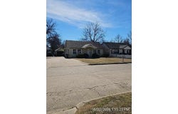 1508 NW Lake Ave, Lawton, OK 73507-6449