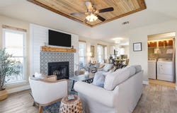 2918 Clover Lane, Euless, TX 76039