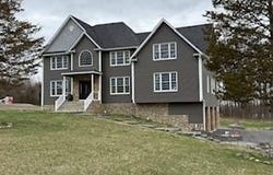 45 Manor Drive W, Poughkeepsie, NY 12603