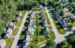 4 Chestnut Street, Hudson, NH 03051