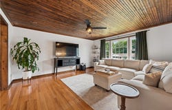 949 Rolling Meadows Dr, Unity  Twp, PA 15601