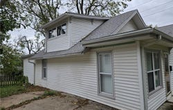 100 S Willis Avenue, Independence, MO 64050