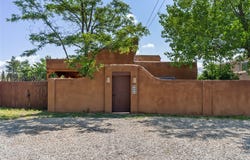 125 Mesa Vista Street, Santa Fe, NM 87501