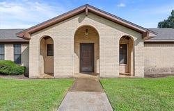 100 Thompson Circle, Lorena, TX 76655