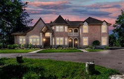 41901 8 Mile Road, Northville, MI 48167