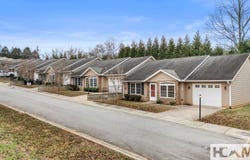 520 Baird Cove Road, Franklin, NC 28734