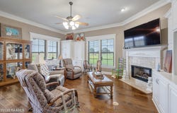 321 Rue De La Vache Road, Scott, LA 70583