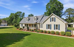 3190 Fox Run Circle, Kinston, NC 28504