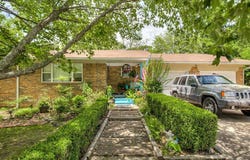 206 Lackey Drive, Eufaula, OK 74432