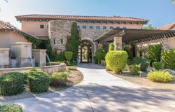 20660 N 40TH Street, Phoenix, AZ 85050