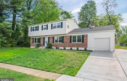 3 AMHERST DR, NEWARK, DE 19711