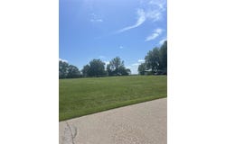 000 Burlington St, ColumbusCityName, IA 52737
