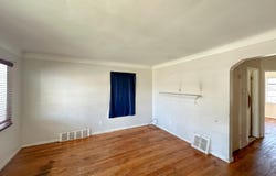 10013 Warwick Street, Detroit, MI 48228