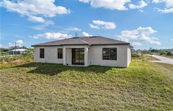 3129 71st Street W, Lehigh Acres, FL 33971