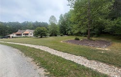 4215 Newville Road, Waverly, VA 23890