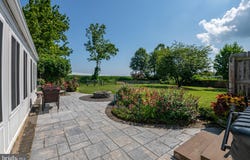 25 RADCLIFF ROAD, WOMELSDORF, PA 19567