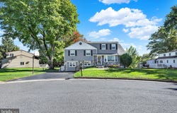 121 CLAYTON Road, HATBORO, PA 19040