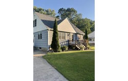515 E Harrison, Holstein, IA 51025