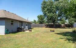 320 E Elder Lane, Mustang, OK 73064