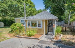 100 River Road, Marstons Mills, MA 02648