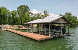 231 Holiday Point Drive, Spring City, TN 37381