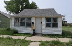 311 N Sargent Ave, Glendive, MT 59330